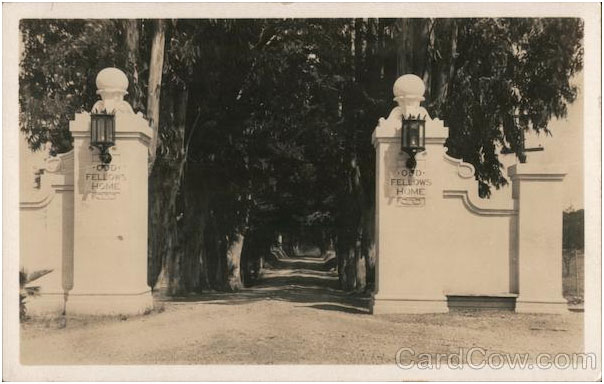 Historic photograph of the Saratoga Retirement Community